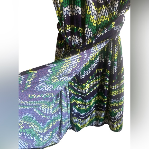 Diane Von Furstenberg 100% Silk Jersey Wrap Dress Size 6 - Picture 6 of 8